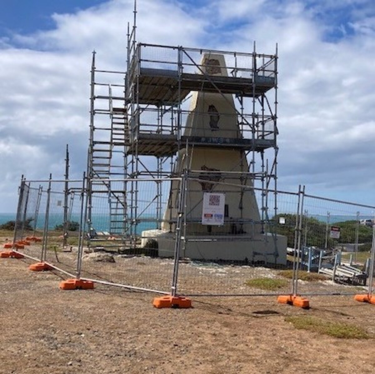 Obelisk repair delayed