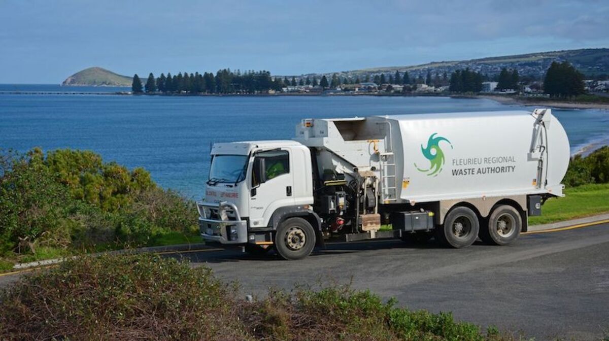 Summer weekly recycling and FOGO collection