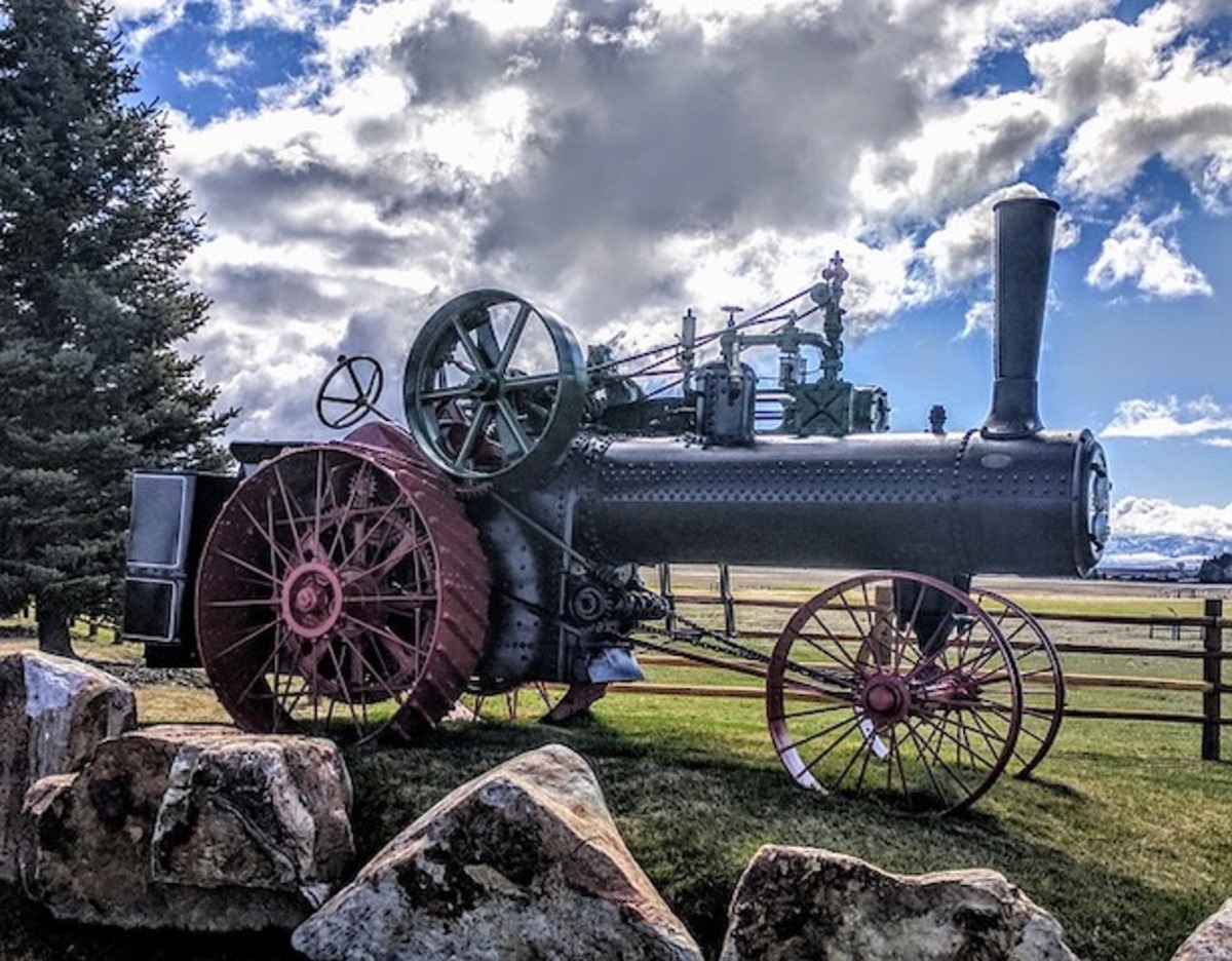 Old machinery celebrated at the Flat