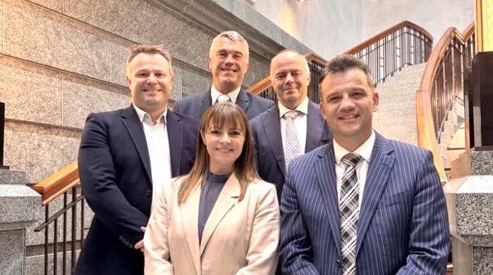 Mayors, MPs welcome clinical services review