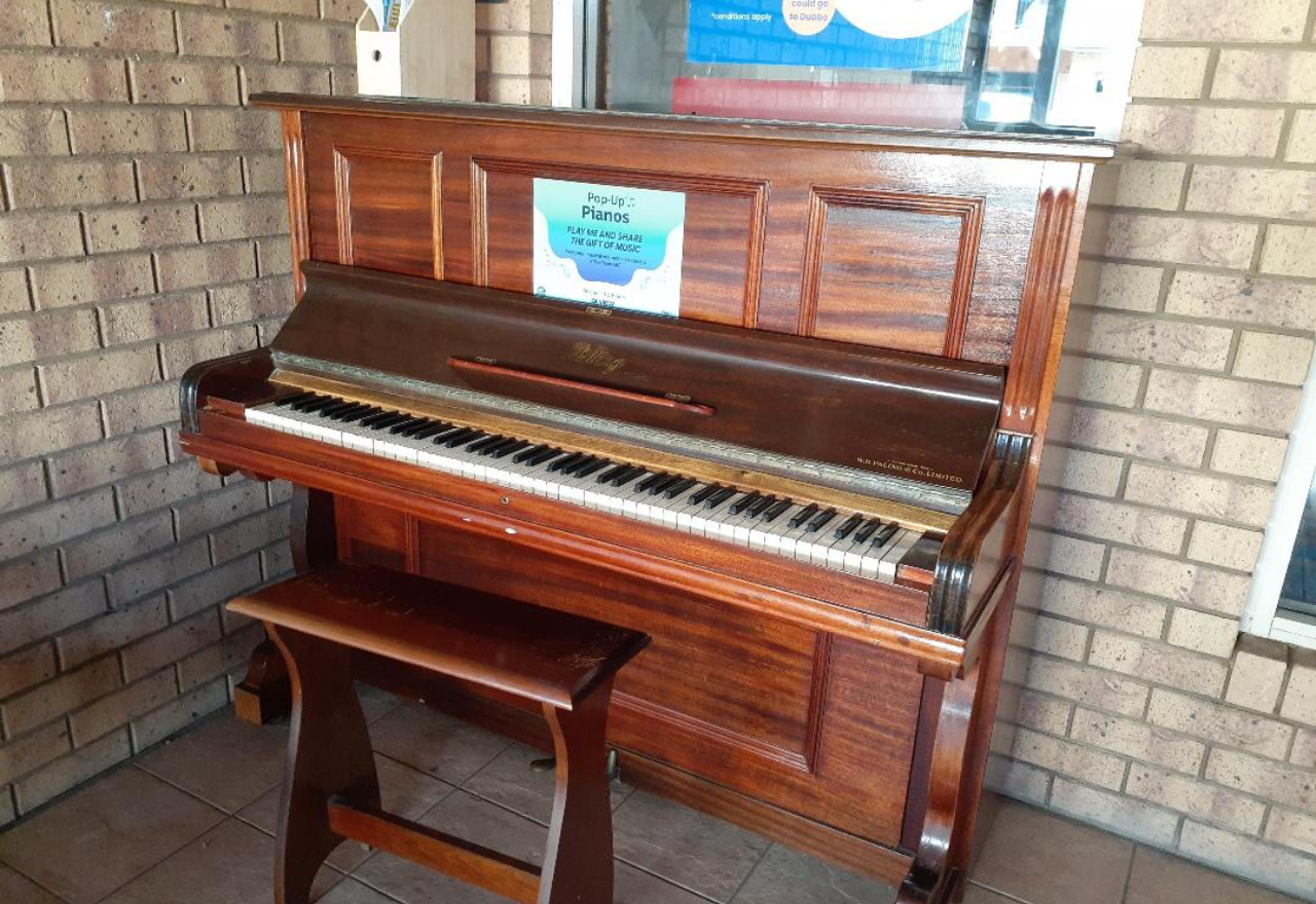 ''It's magic!" New Cobar piano tickles more than just the ivories