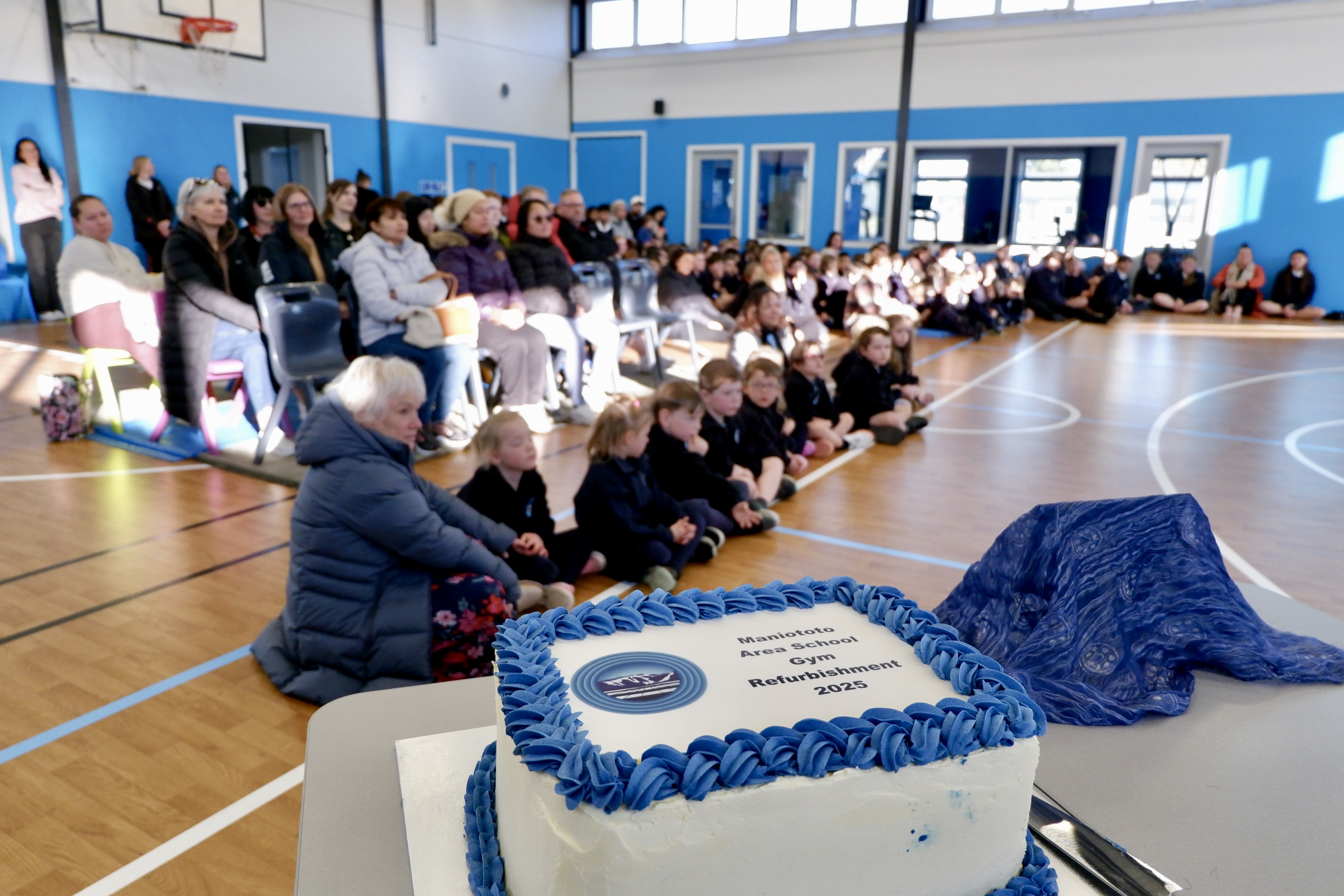 PE ‘legend’ VIP at school gym opening