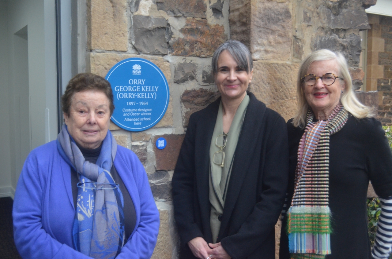 Sarah Kaine and Gillian Armstrong unveil Orry-Kelly Blue Plaque