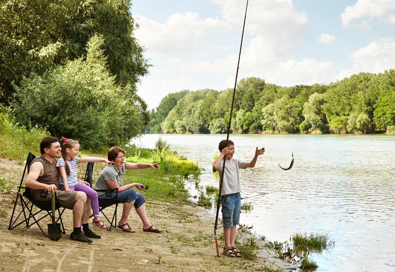 Anglers to benefit from $930,000 in recreational fishing grants across NRs