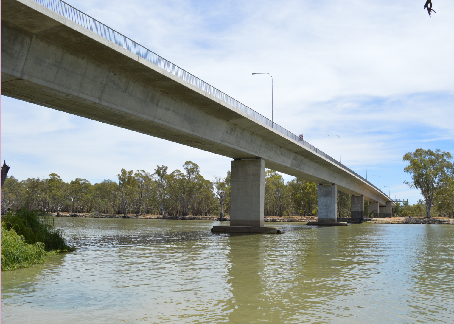 Balranald Mayor Louie Zaffina assures community lights on bridge to be fixed