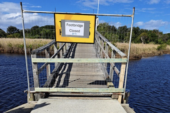 Tallow Creek footbridge closed by Byron Council