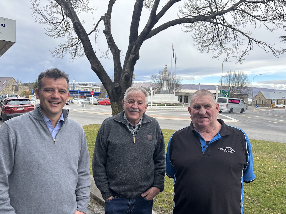 Central Otago petition on whitebaiting attracts thousands