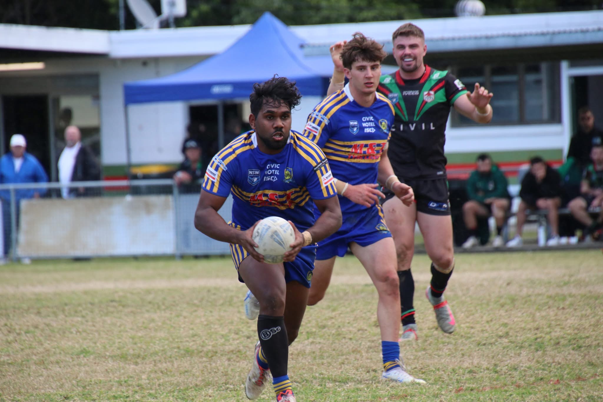Brothers to catch up before semi-finals