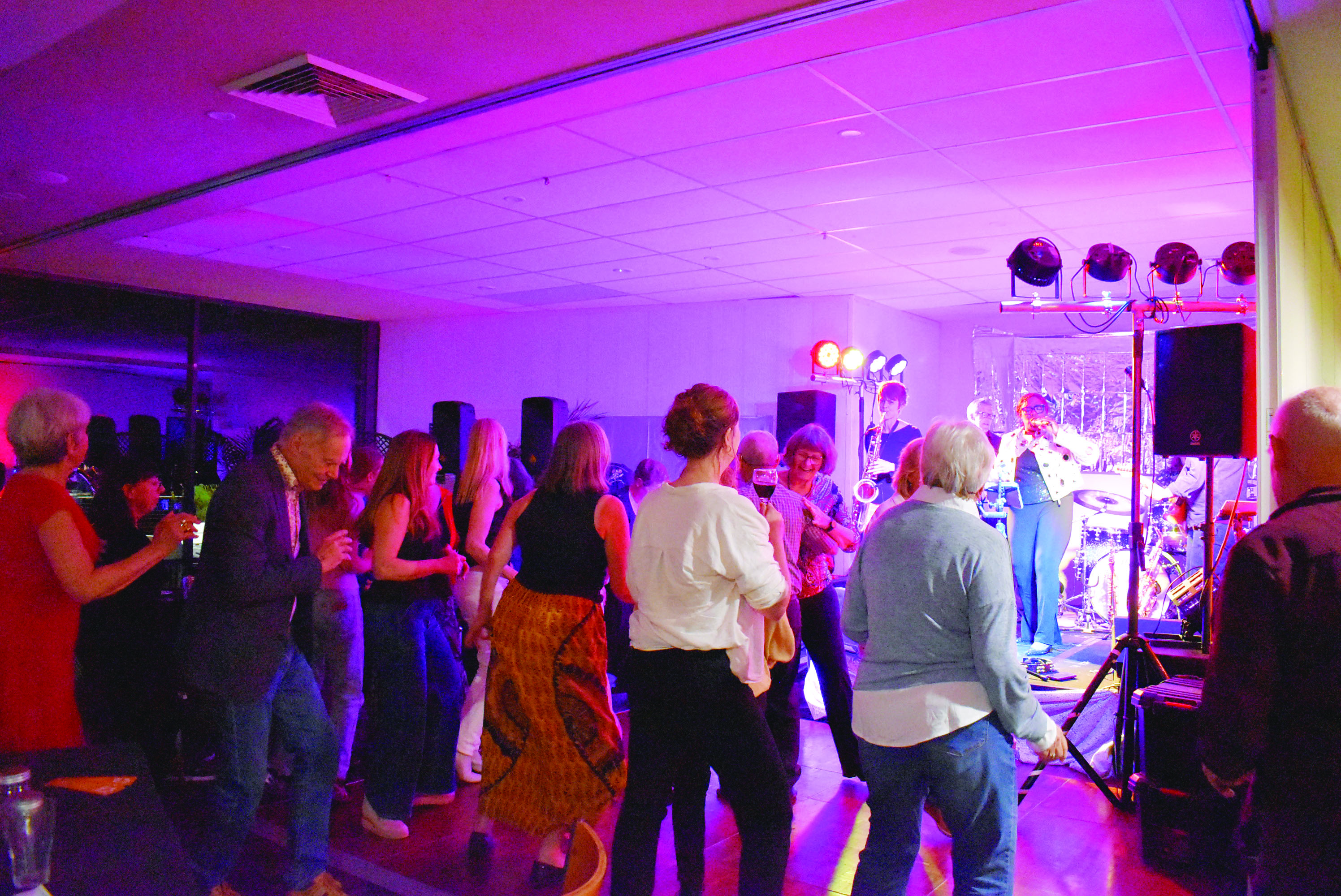 Kiama gets down to boogie at ‘The Big Night Out’