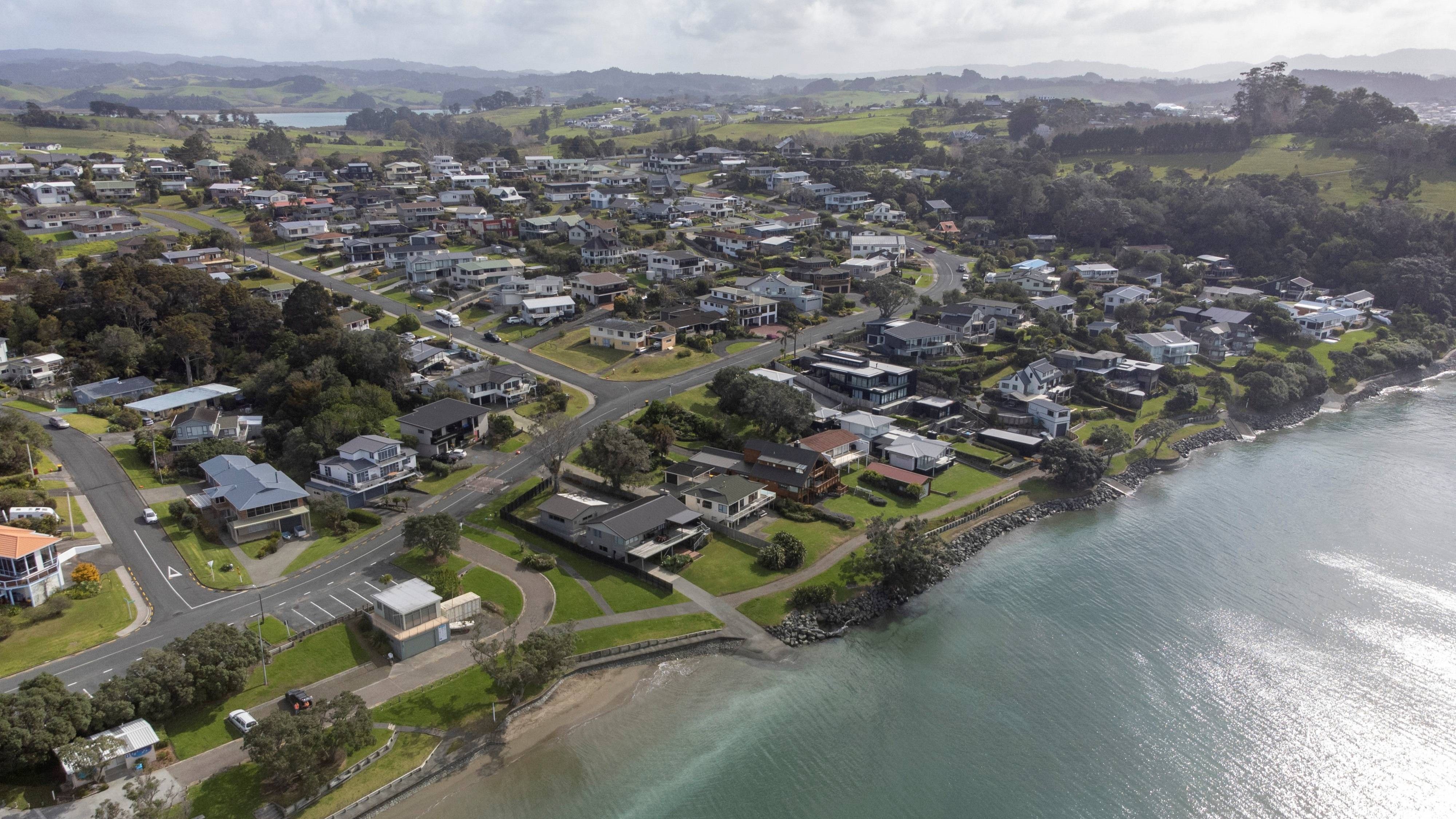 Pipeline Repairs Begin at Algies and Snells