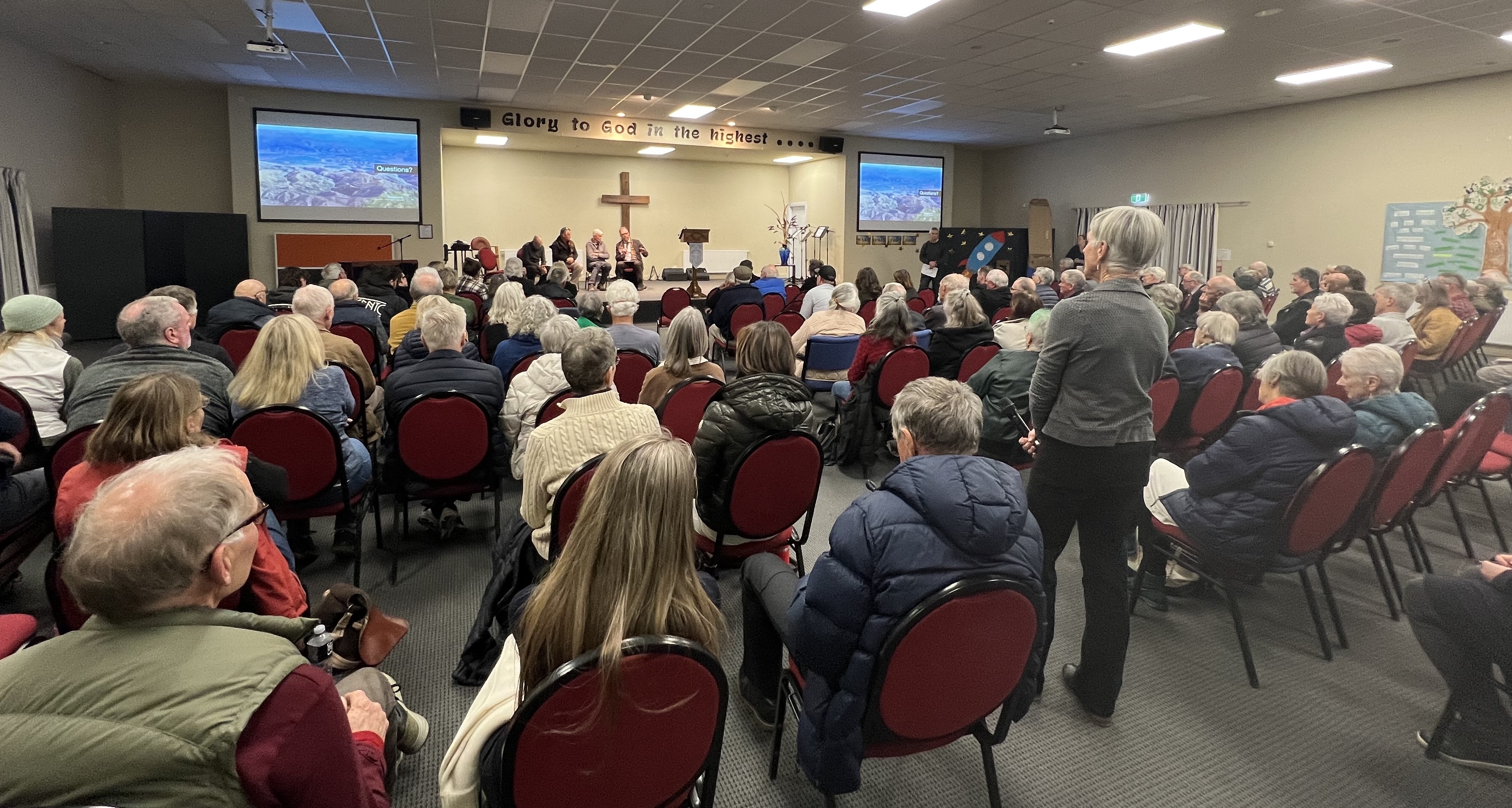 Anti-mining meeting draws strong turnout in Cromwell