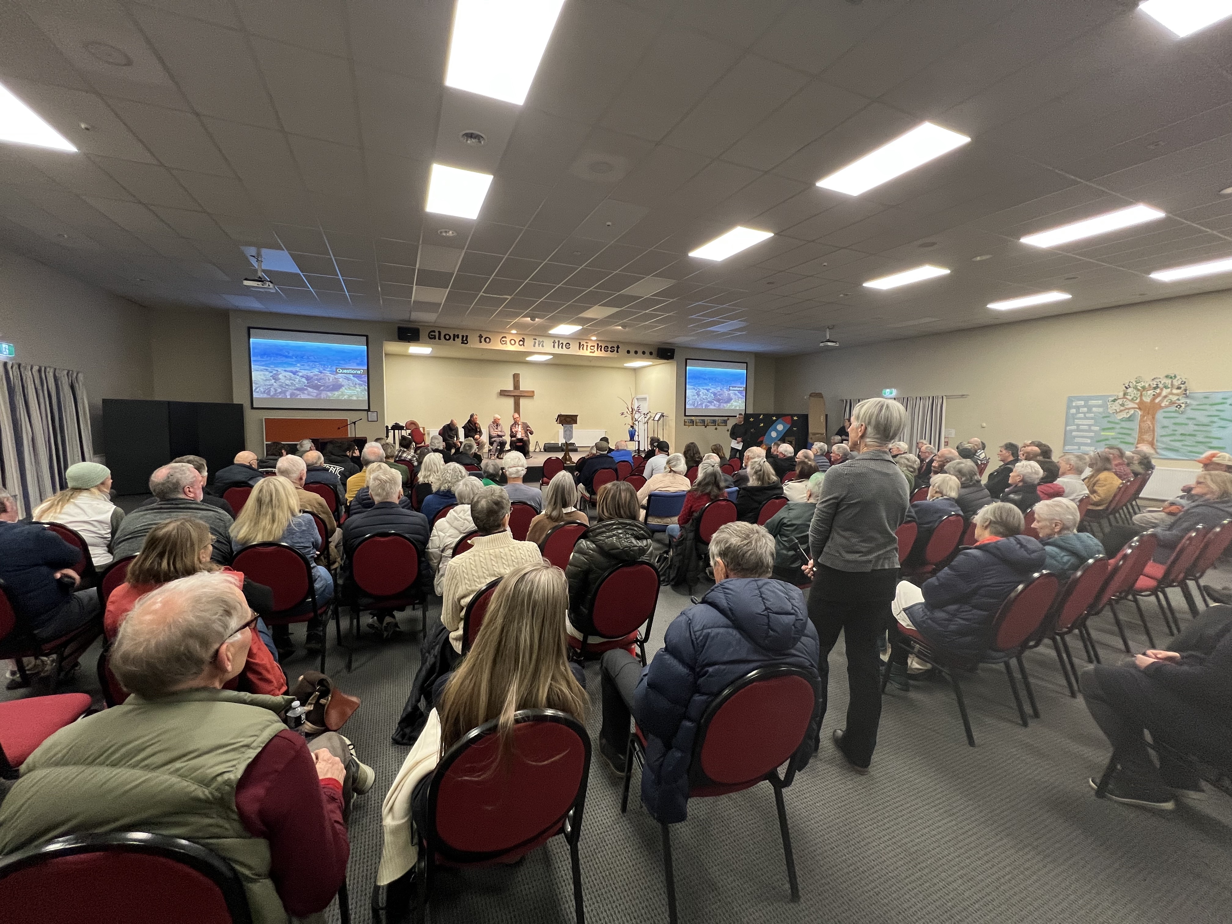 Anti-mining meeting draws strong turnout in Cromwell