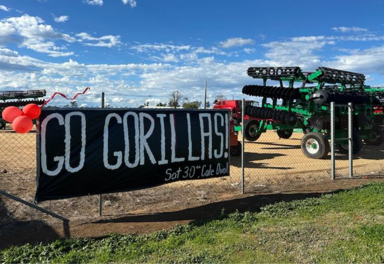 Narromine community inspire Gorillas for Grand Final day