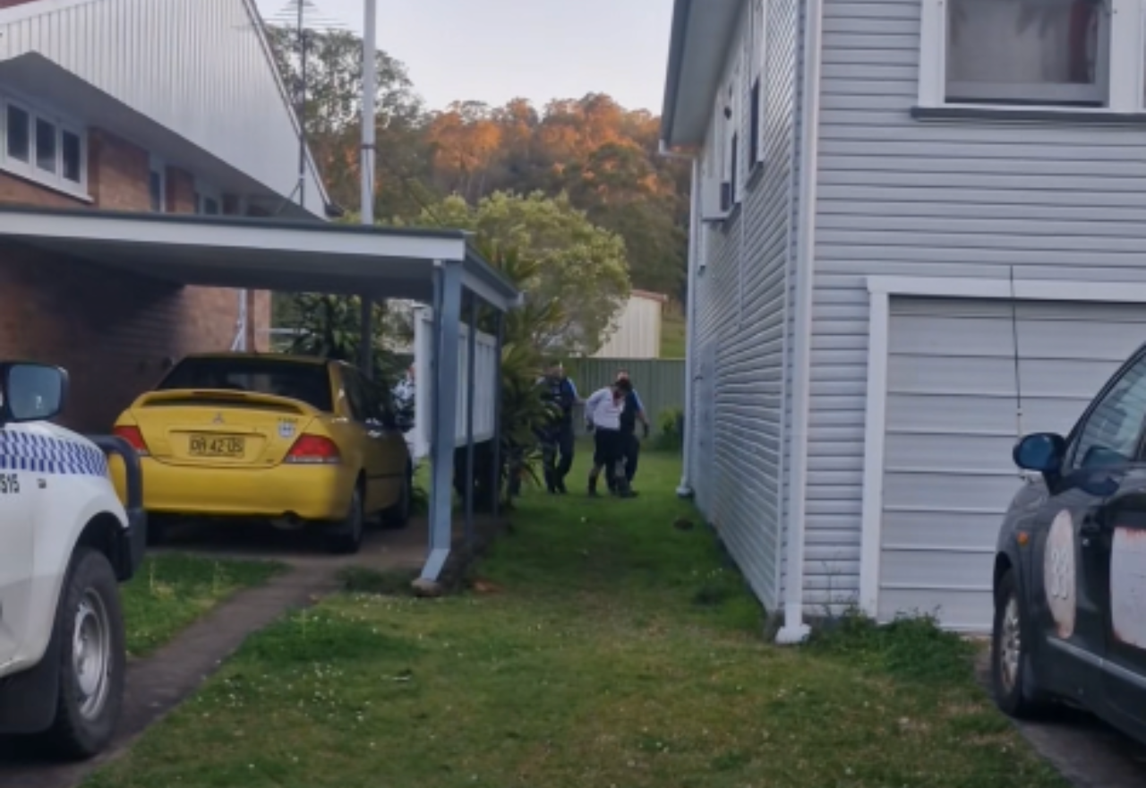 Man arrested under house in East Lismore after two police pursuits