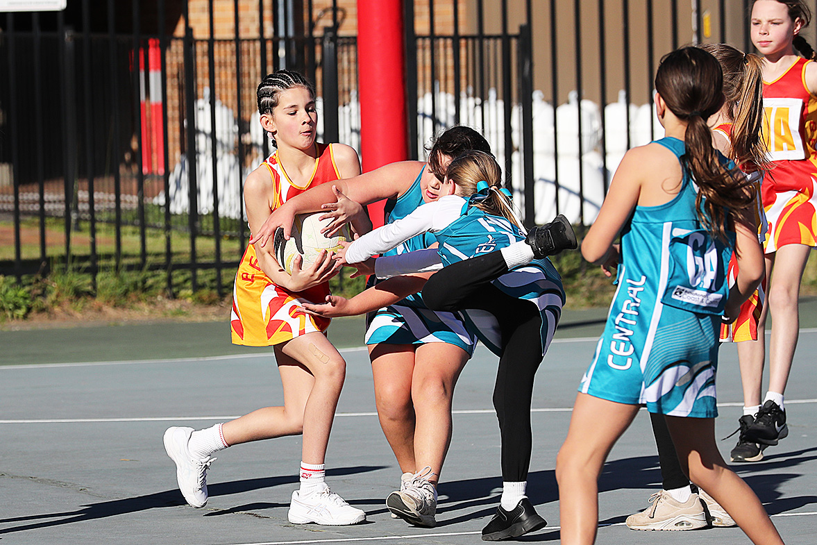 KIAMA JUNIOR NETBALL - UNDER 10 - BERRY 7 VS CENTRAL 17 - 30TH AUGUST 2-25