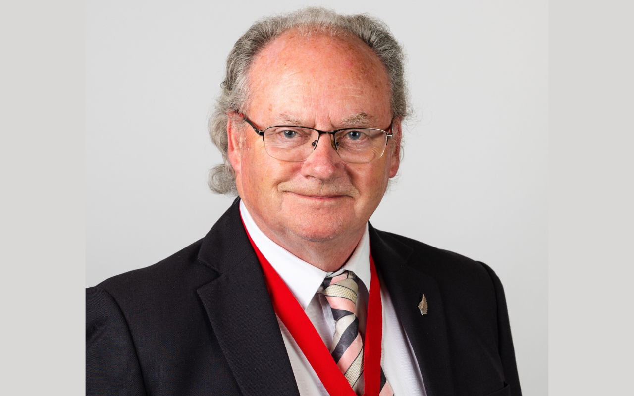 'Never get ill': Deputy mayor's secret to near-perfect meeting attendance