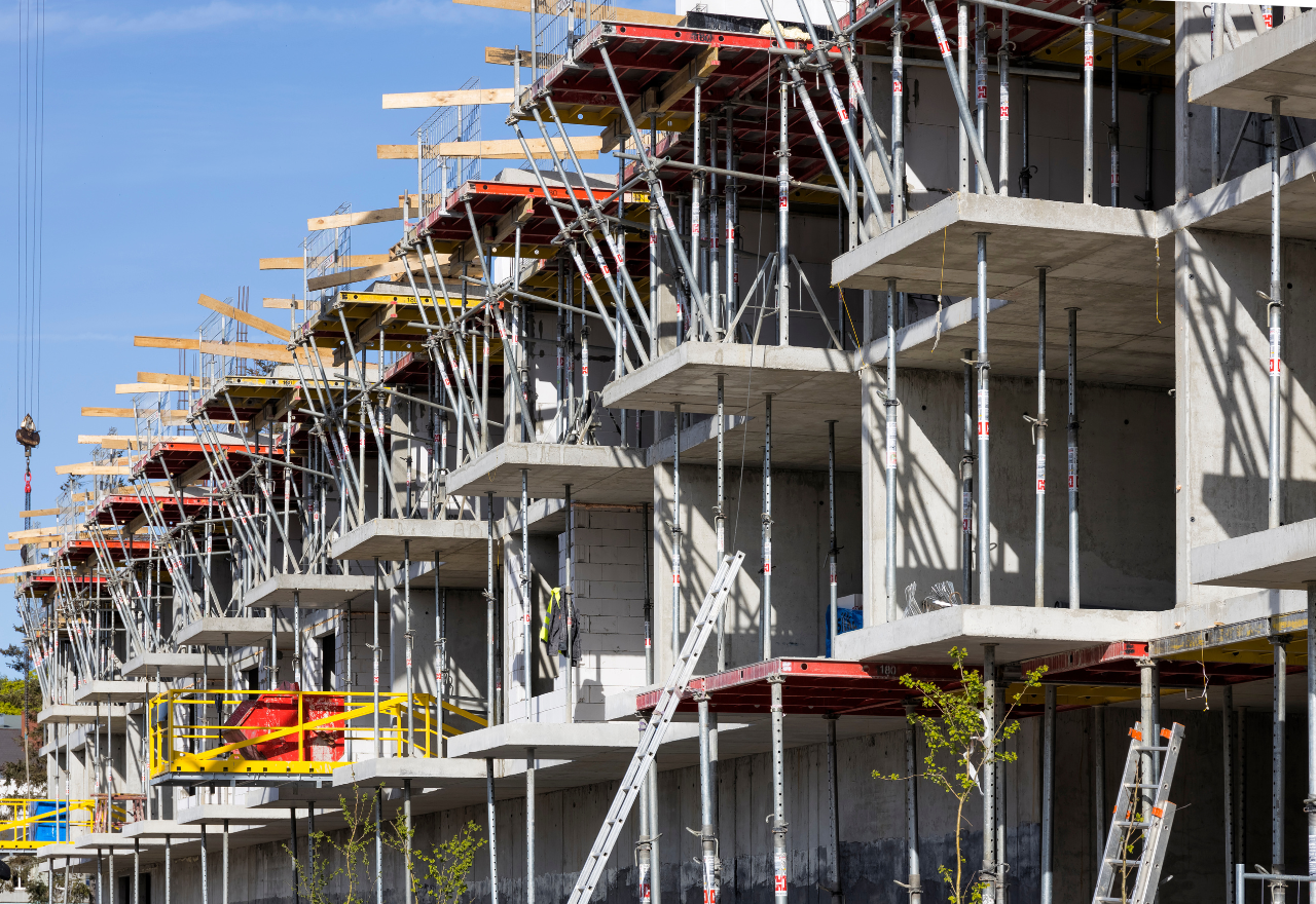 $1 billion Pre-sale Finance Guarantee to bring on construction   