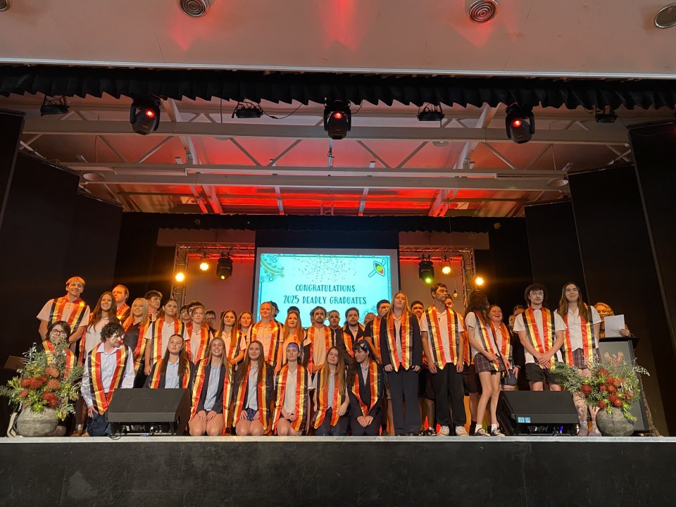 Kiama High School: Out and About - Deadly graduates, RU OK and snow trip