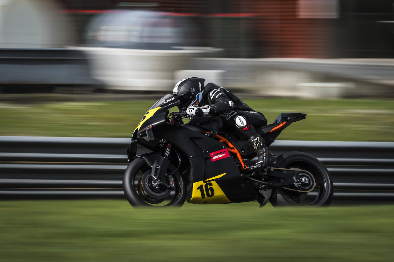 Rowell Finds Form In Supersport Debut