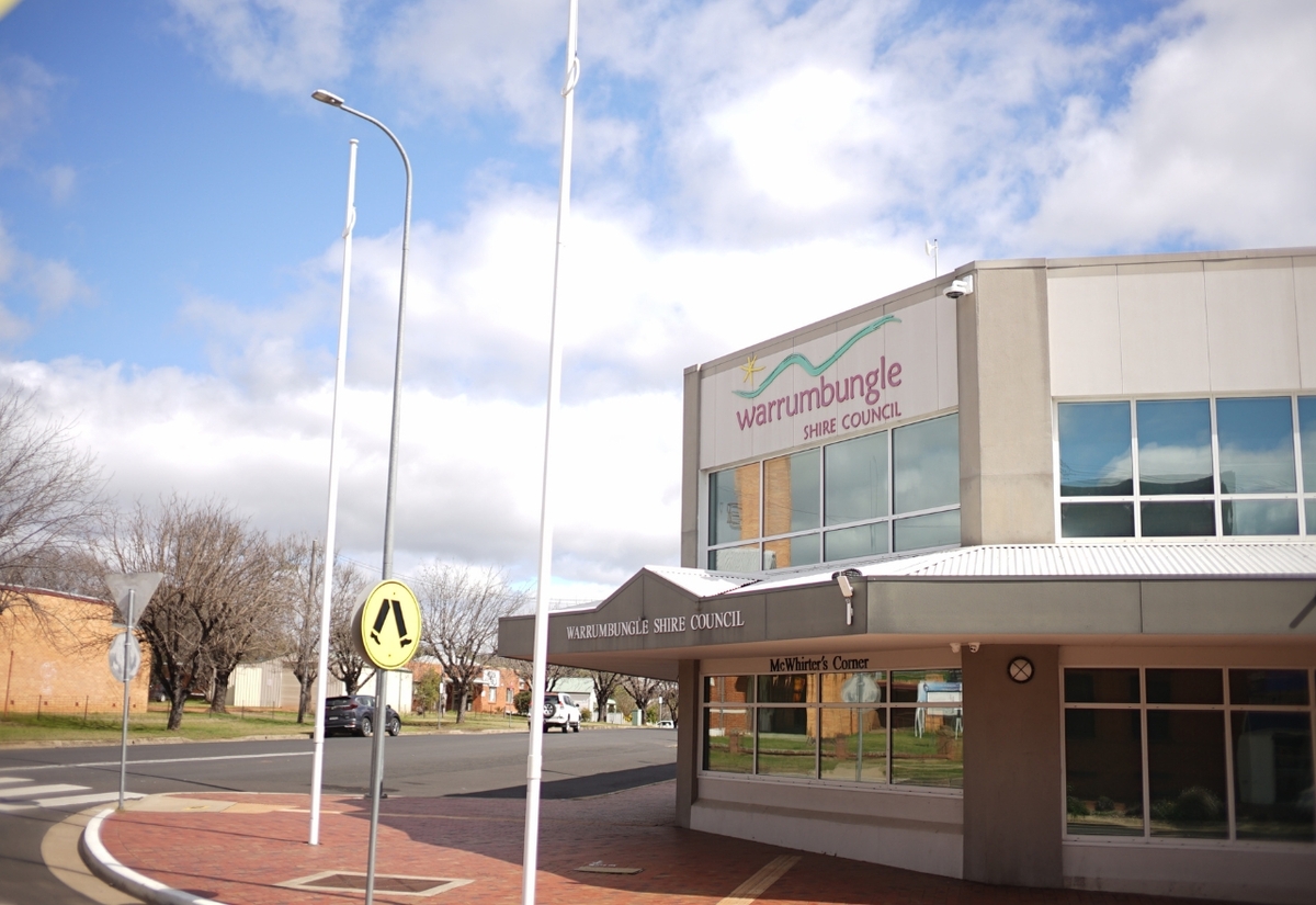 Shocking cost shifting must stop - Warrumbungle Mayor