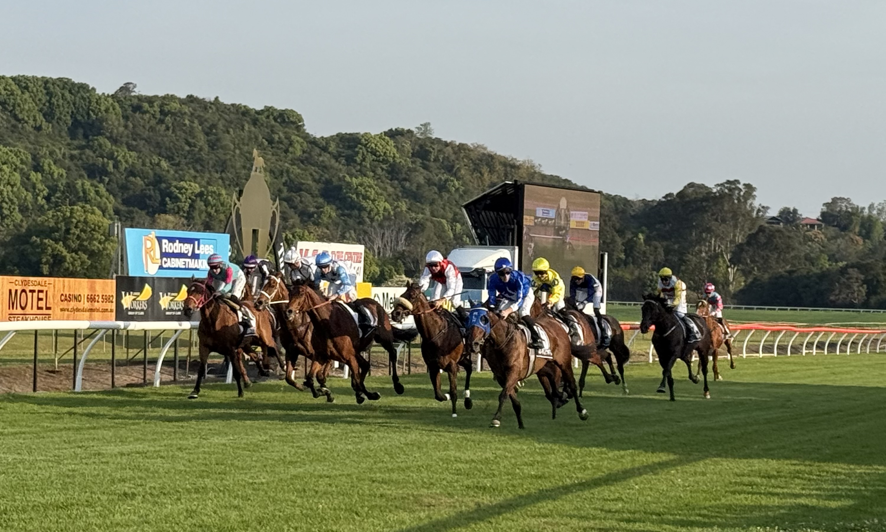 A big crowd sees Flywheel take out the Cup