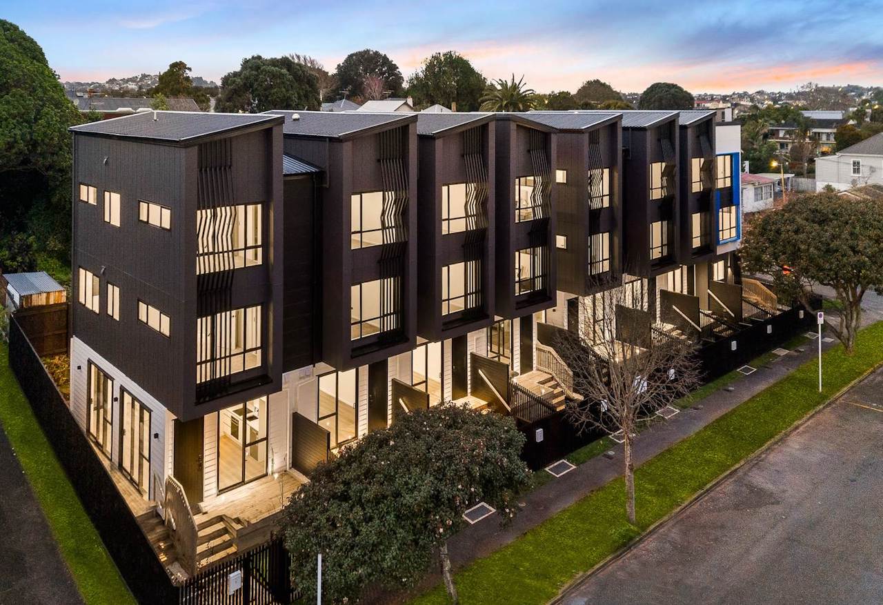 Auckland Dwelling Consents Hold Steady