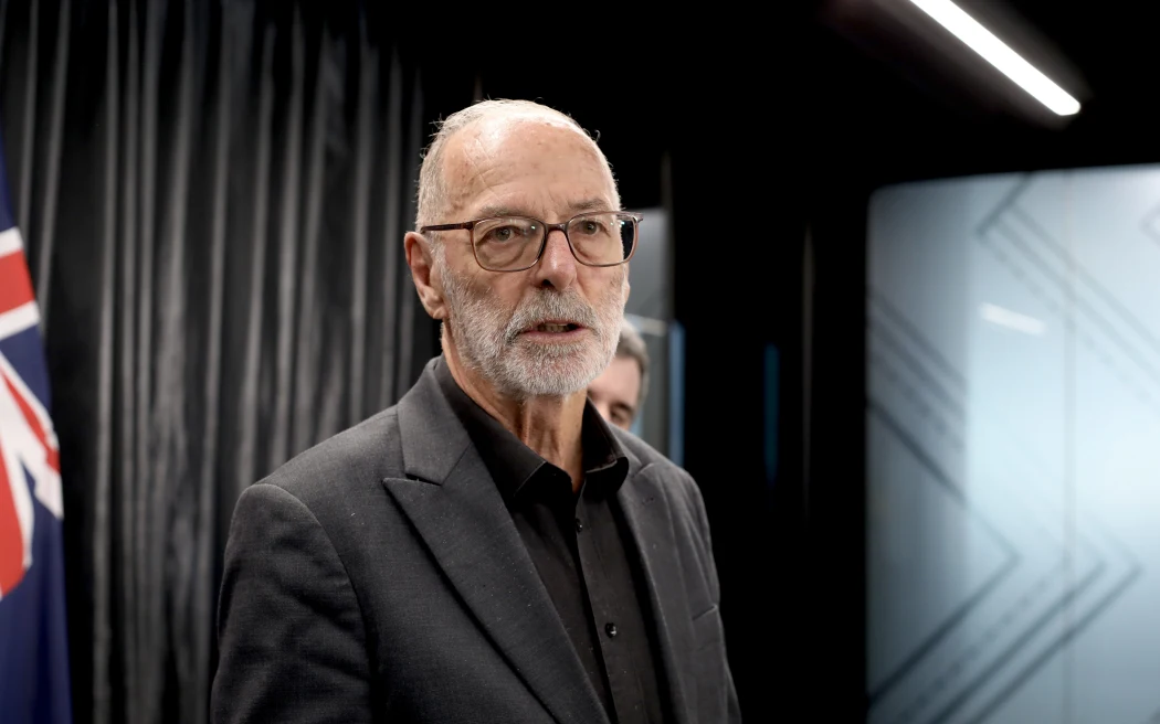Wayne Brown is urging Aucklanders to vote to 'send Wellington a message'