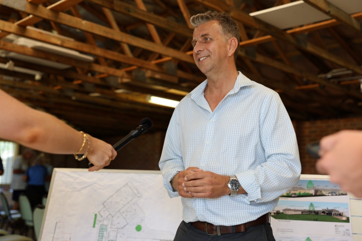 Constance returns serves at critics of CEO appointment