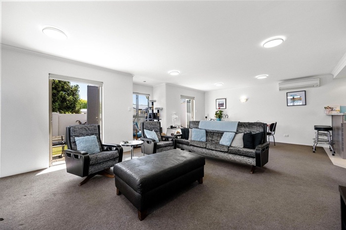 Live, Invest, or Holiday in Style!