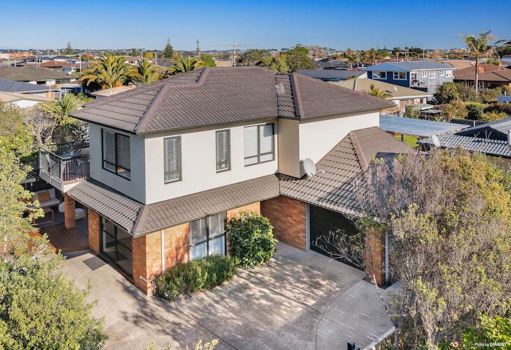 Steps From The Beach - Move In Ready!
