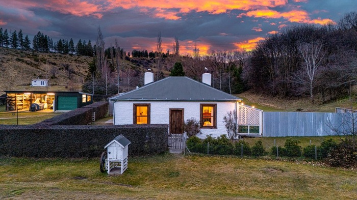 Cambrian Historic Cottage