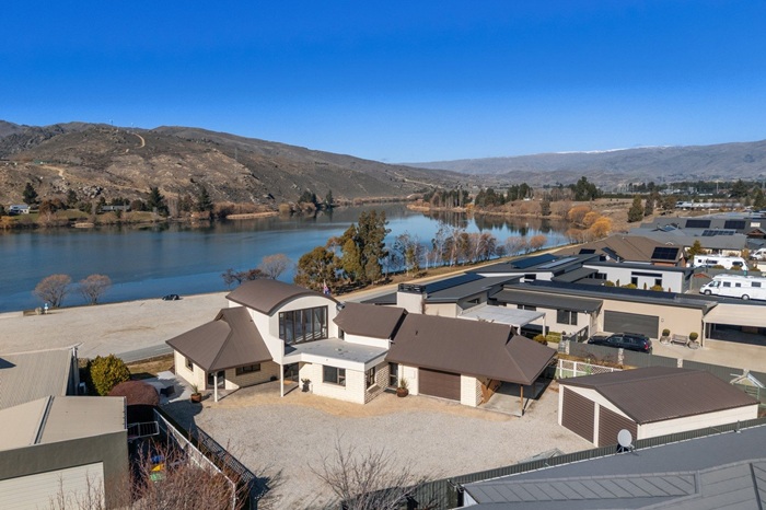 Urgent Sale – A Must View!